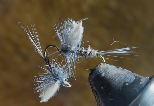 Oiler Puff Wing Mayfly